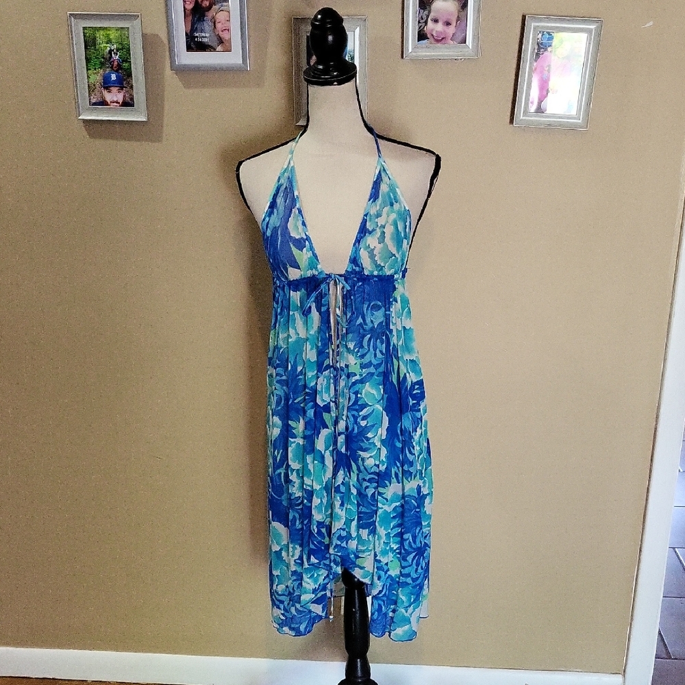 Victoria's Secret Swimsuit Coverup - Picture 1 of 12